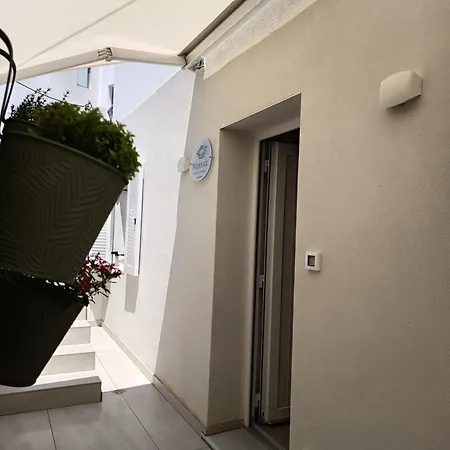 'nossia' & Cozy In Naxos Town Appartement *